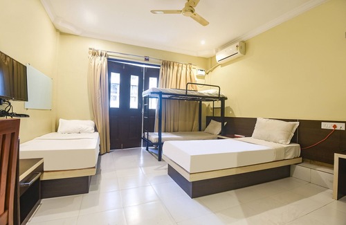 Margao Hotel | FabExpress Sunrise