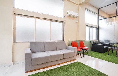 Belapur Hotel | FabExpress Sunset Residency