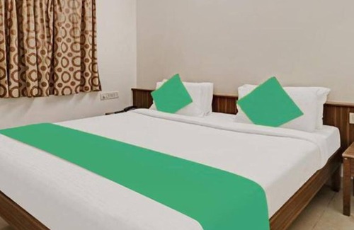 Ulsoor Hotel | Fabexpress The Trinity Woods