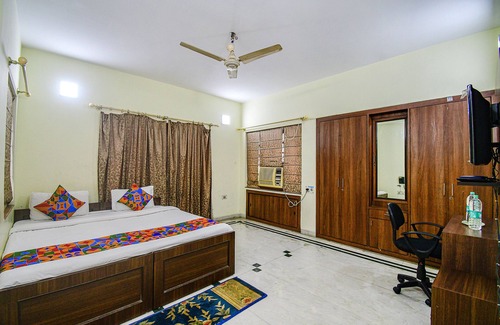 Sector II Hotel | Fabexpress Ullash Residency
