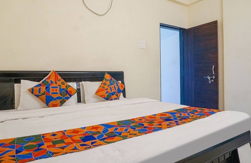 Wadgaon Hotel | Fabexpress Vaishnav Inn