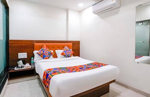 Mumbai Hotel | Fabexpress Varsha Residency