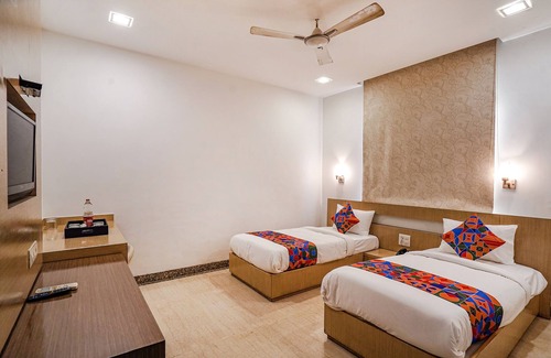 Vasundhara Hotel | Fabexpress Vasundhara Suits
