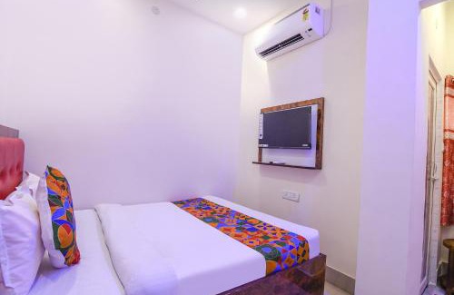 Kolkata Hotel | FabExpress Vedika