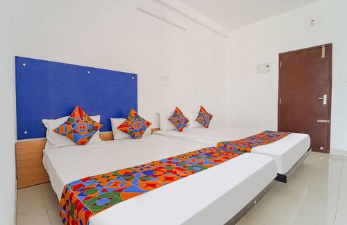 Ambattur Hotel | Fabexpress Vinayak Residency