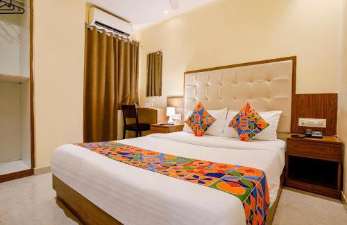 Marol Hotel | FabExpress Wynd - Nr Mumbai International Airport