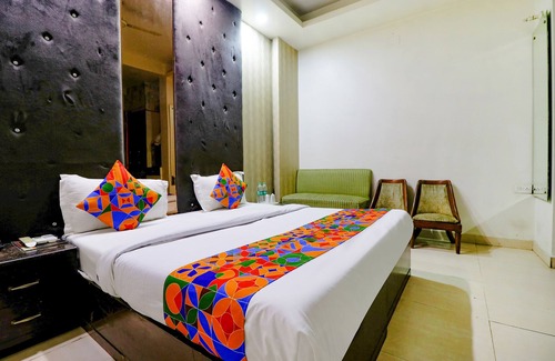 Karol Bagh Hotel | Fabexpress Yug Villa
