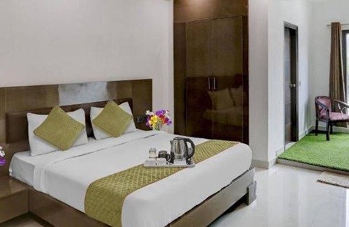 Pashim Vihar Hotel | Fabhotel 19 West