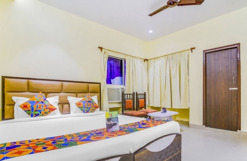 Sector 1 Hotel | Fabhotel Aayash