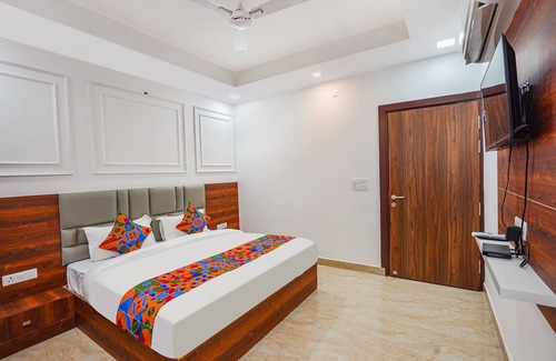 Vasundhara Hotel | Fabhotel Amayra Inn