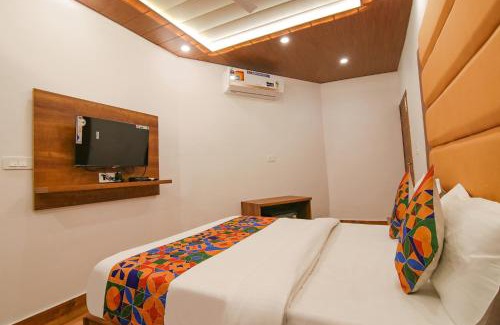 Chandigarh Hotel | FabHotel Ambassador