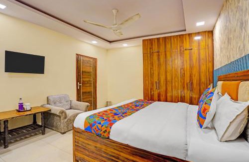 Vasundhara Hotel | FabHotel Angel Pink Residency