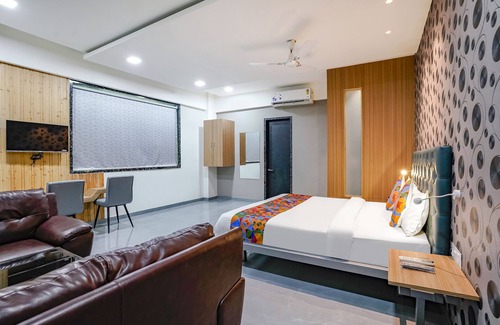Bhiwandi Hotel | Fabhotel Arc Palace
