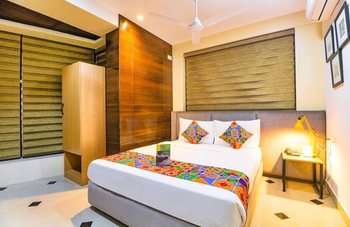Kolkata Hotel | FabHotel Azure Sky