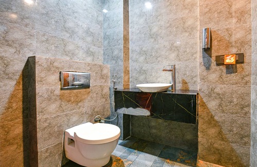 Faridabad Hotel | Fabhotel Billionaire Inn