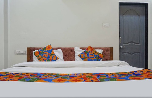 Pune Hotel | FabHotel Bliss Executive - shaniwar wada