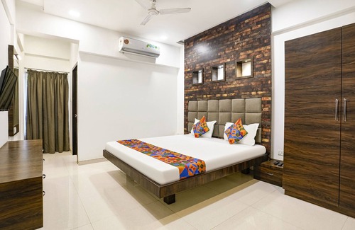 Palghar Hotel | Fabhotel Blue Roof Sea Side