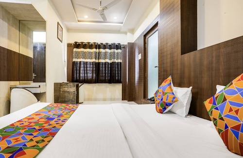Nagpur Hotel | FabHotel Blue Star