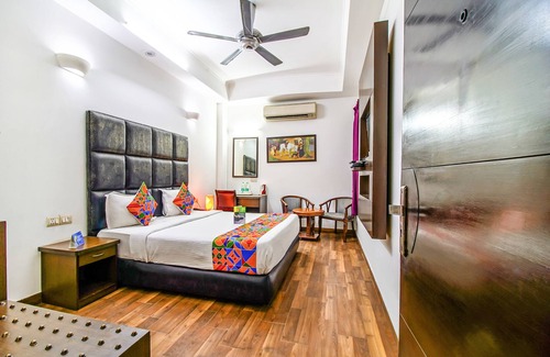 Jasola Hotel | Fabhotel Cameron