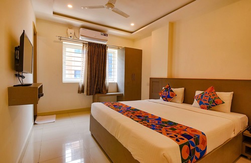 Yelahanka Hotel | Fabhotel Champion Gateway