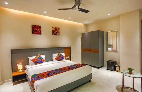 Sector 70 Hotel | FabHotel Clarks Suites