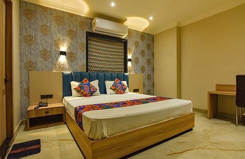Kolkata Hotel | Fabhotel Clive Regency Lovelock
