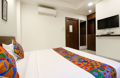 Bhopal Hotel | FabHotel Comfortable Stay