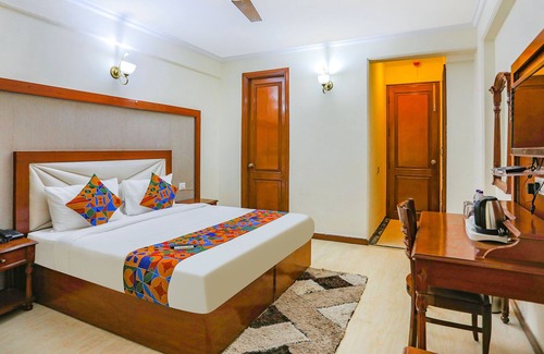 Greater Kailash Enclave I Hotel | Fabhotel Corporate Park
