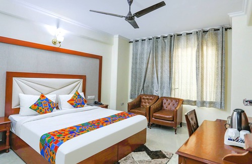 Greater Kailash Enclave I Hotel | Fabhotel Corporate Park