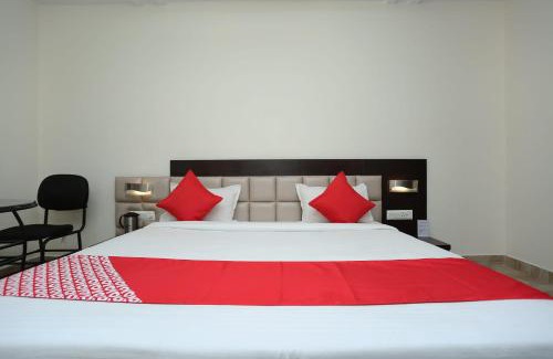 Bhopal Hotel | FabHotel CSFC Near Bhopal Railway Station