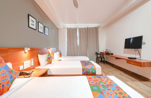 Kelambakkam Hotel | FabHotel D Square OMR