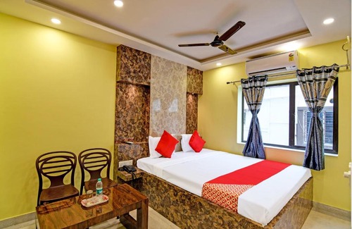 Chinar Park Hotel | FabHotel Divine Chariot