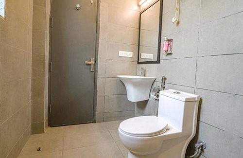 Sector 39 Hotel | Fabhotel Doom Stay Inn