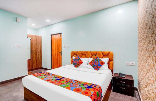 Krishnarajapura Hotel | FabHotel Emara Inn