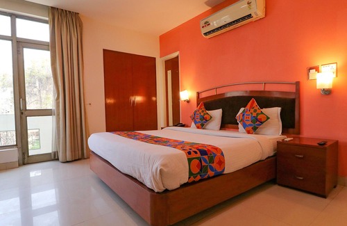 New Friends Colony Hotel | Fabhotel F9 Nfc