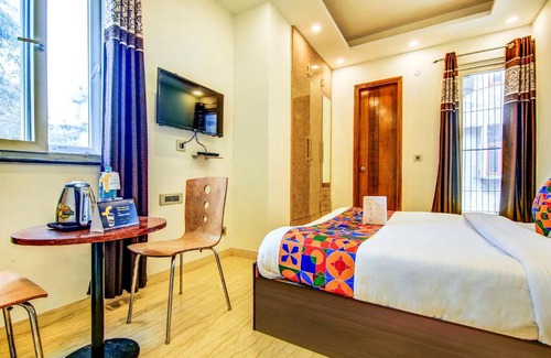 Lajpat Nagar Hotel | FabHotel Floyd