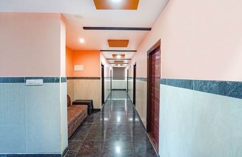 Nagavara Hotel | FabHotel Galaxy Heights - Near Sarjapur Road
