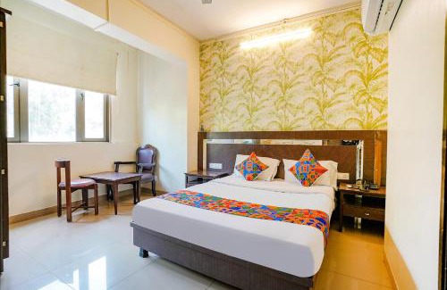 Sadashiv Peth Hotel | FabHotel Gargi Deluxe