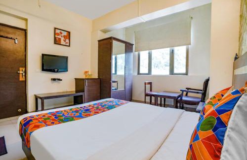 Sadashiv Peth Hotel | FabHotel Gargi Deluxe