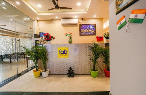New Delhi Hotel | FabHotel GK Residency