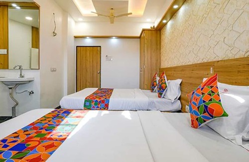 Wagholi Hotel | Fabhotel Goodluck Stays