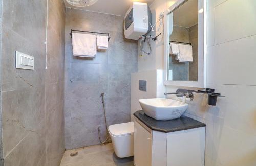 Danapur Hotel | FabHotel Grand Arya