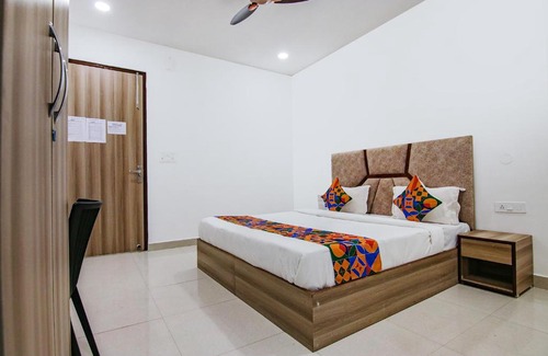 Badarpur Hotel | FabHotel Grand City