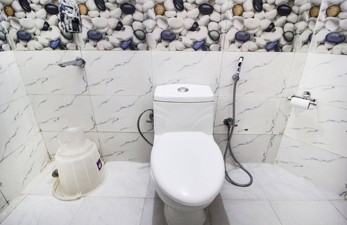 Anand Vihar Hotel | FabHotel Greysky