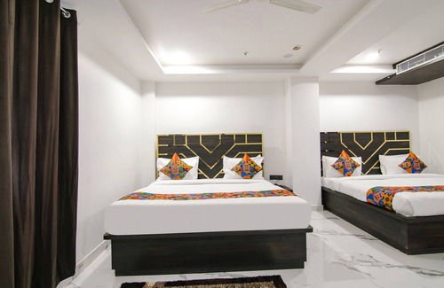 Anand Vihar Hotel | FabHotel Greysky