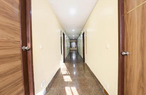 Central Chennai Hotel | FabHotel GT Galaxy Park - Nr Express Avenue Mall, Royapettah