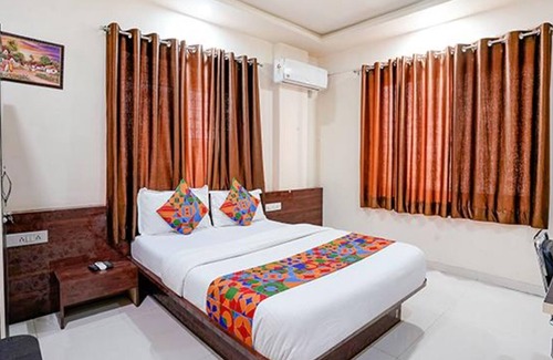 Pimpri - Chinchwad Hotel | Fabhotel Himalay Guest House