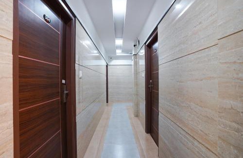 Koramangala Hotel | FabHotel HSR Gateway