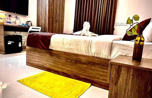 Perungudi Hotel | Fabhotel I Live Inn