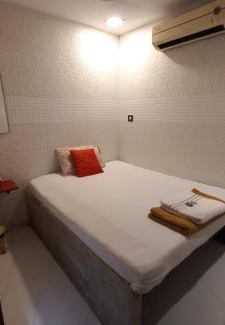 Wellington Pier Bed & Breakfast | FabHotel Janta